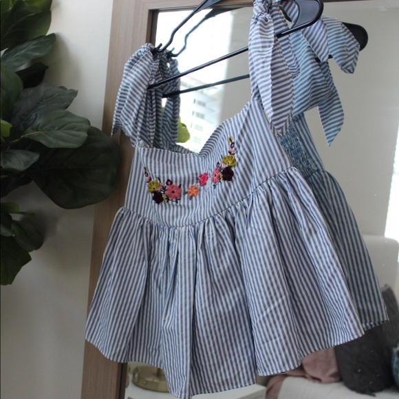 Zara Tops - Zara embroidered off the shoulder top